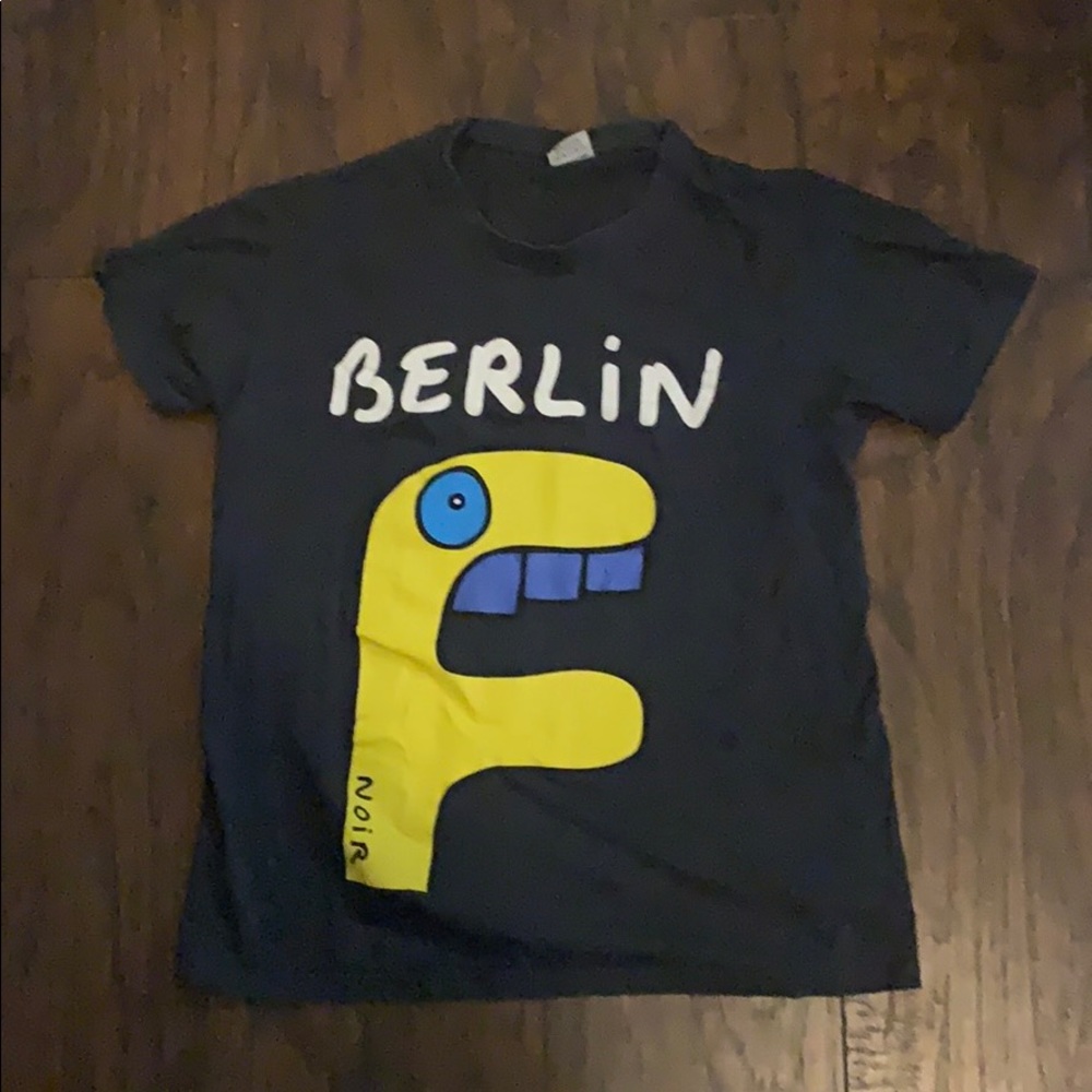 Genuin NOIR Berlin t-Shirt, from Berlin :)